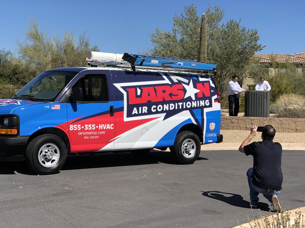 #ThankfulThursday
As promised..... here are two photos from the photo shoot yesterday, there will be more to come with our new website! #Excited 
Thankful for Rick & Awston’s help with it all! #BestTeamEver #Scottsdale #PinnaclePeak #BlueSkies #ArizonaWeather