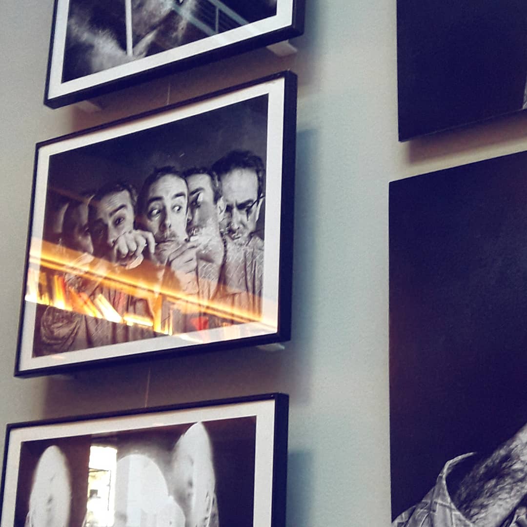 laura_corve's tweet image. Una nueva oportunidad de disfrutar de las fotos de mi amigo Jesús Tozán. Como siempre disfrutando de la mezcla del mundo real con el imaginario. Por momentos he dudado si hasta los reflejos eran buscados...

Grande Jesús, no os lo perdáis!