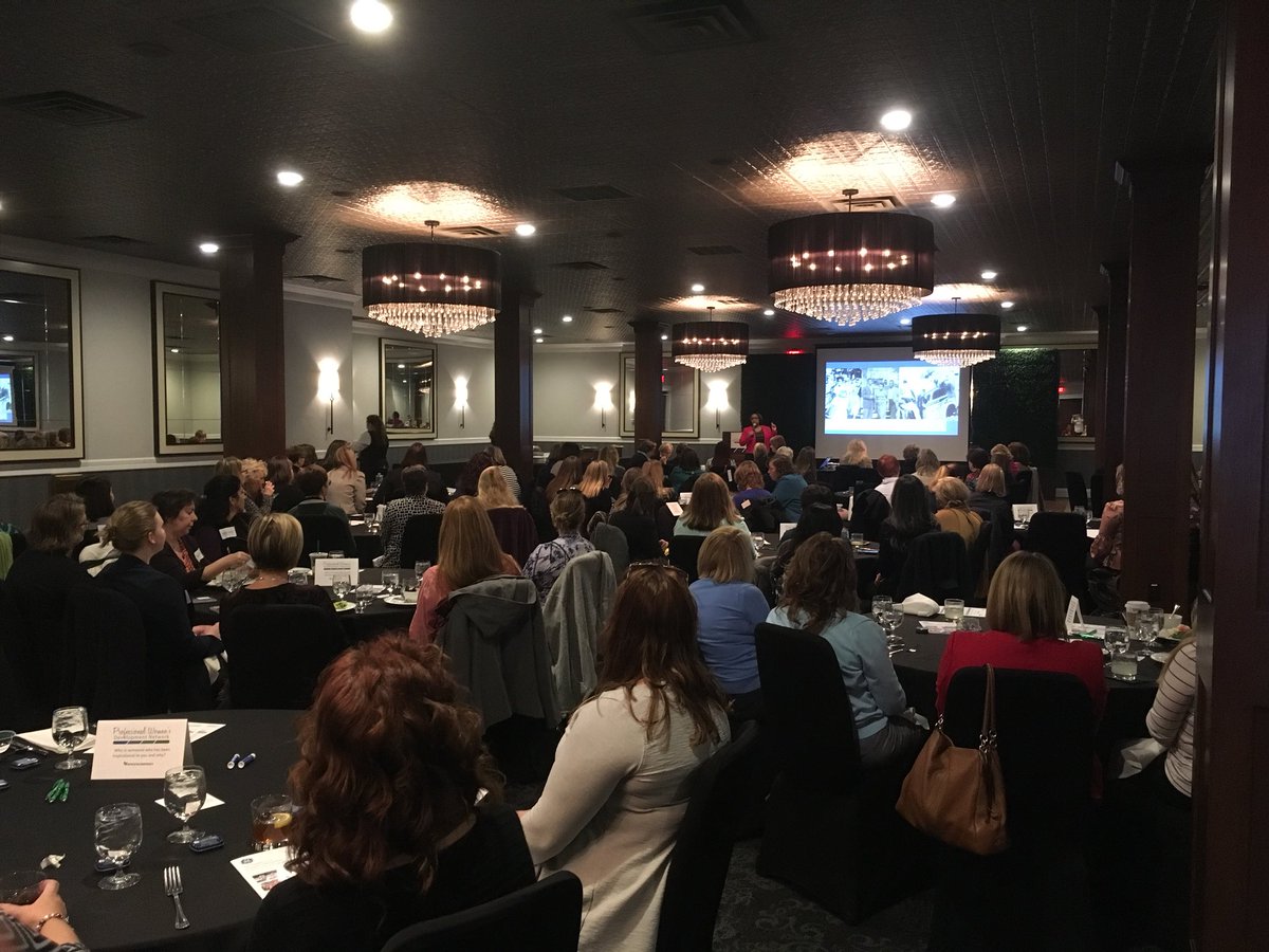 WCBizAlliance's tweet photo. “Even though we live in an exhausting reality, there’s hope. People are believing in the power of collective impact-people coming together to make positive change.” -Dr. Darianne Driver, superintendent of @MilwaukeeMPS at #ProfWomenDev https://t.co/jAzLftz2U1