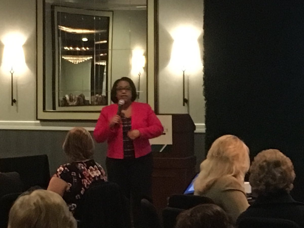 WCBizAlliance's tweet photo. “Even though we live in an exhausting reality, there’s hope. People are believing in the power of collective impact-people coming together to make positive change.” -Dr. Darianne Driver, superintendent of @MilwaukeeMPS at #ProfWomenDev https://t.co/jAzLftz2U1