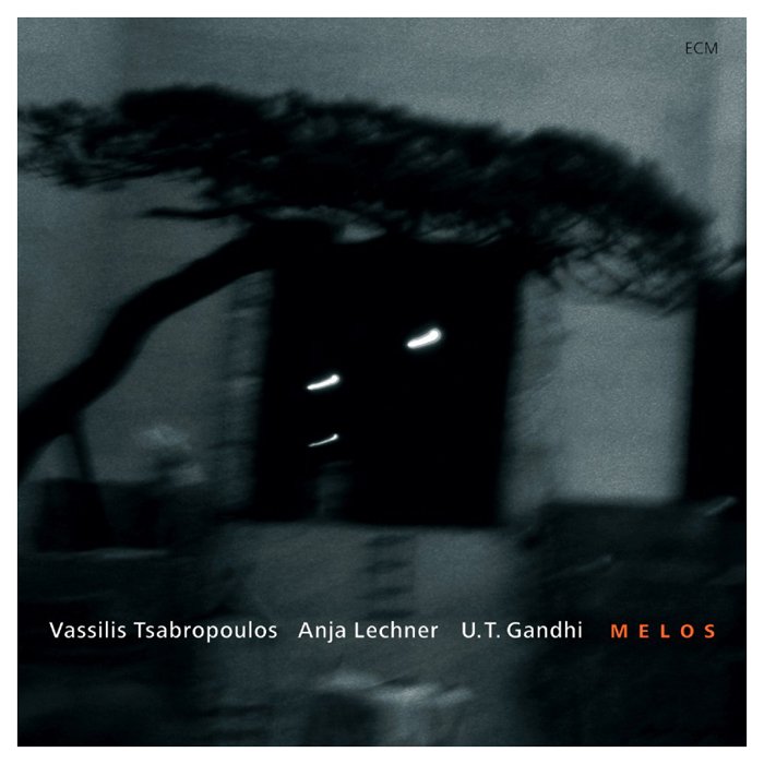tejedac's tweet photo. #VassilisTsabropoulos, #AnjaLechner & #UTGandhi
Melos, 2008
· https://t.co/hX67L8Off1
Vassilis Tsabropoulos (piano), Anja Lechner (violoncello) &
U.T. Gandhi (percussion)
ECM 2048
* Lp info: https://t.co/7Nb30vADcO
#Classical https://t.co/qlPbJ8MUfk