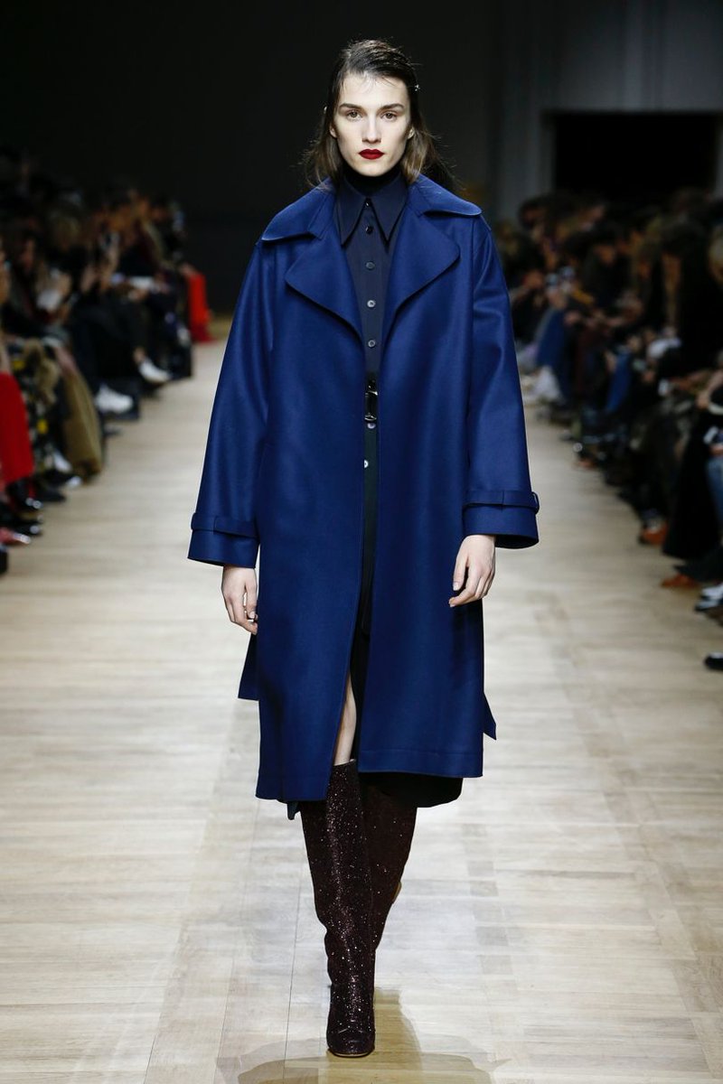 SarahLanagan's tweet photo. I had the pleasure of working at both Milan &amp; Paris Fashion Weeks this month with some of the most amazing people &amp; designers including MISSONI, Rochas, Off White and Jacquemus. Can't wait for next season! 😘 https://t.co/H0vsXefoAJ