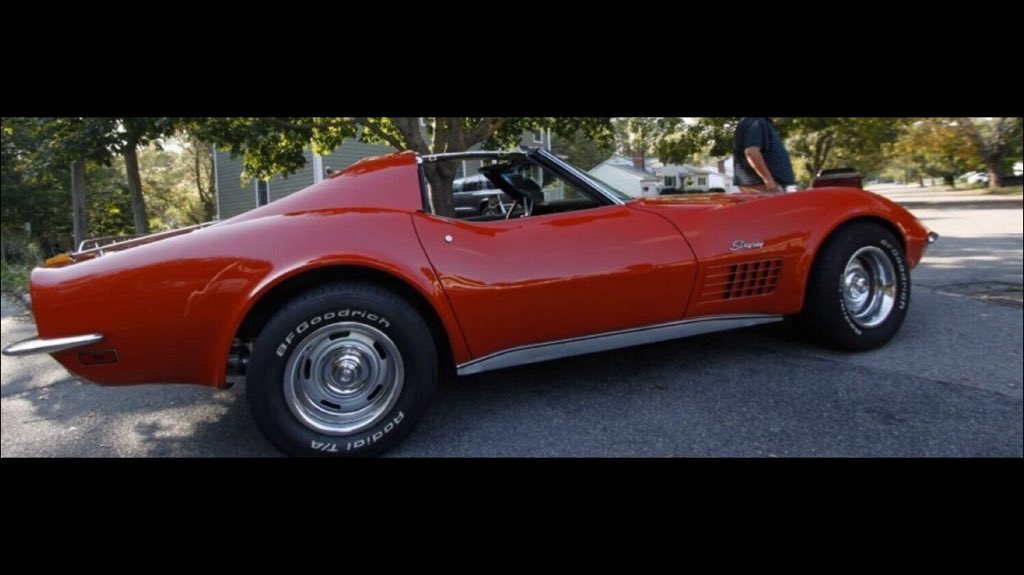 dotrats11's tweet photo. @GM @Buick My matching numbers 1970 Corvette with a LS5 454 ci and a 4 speed Muncie https://t.co/jrxqmguMgZ
