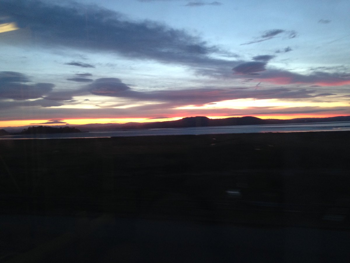 AmIntLakes's tweet photo. Not a bad sunrise on the Cumbrian Peninsula #amintlakes #sunrise #furnessrailway https://t.co/QZcw738EdC