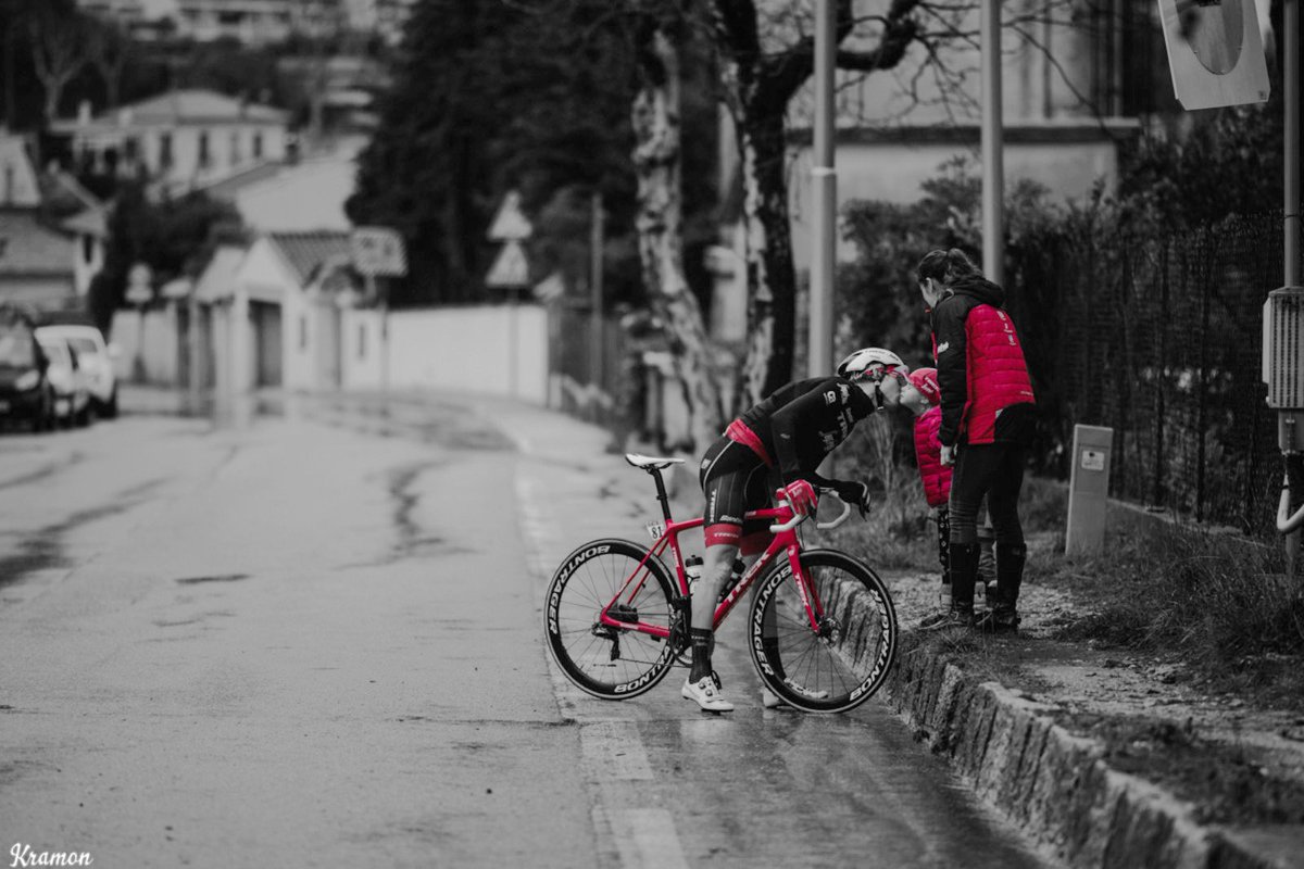 BaukeMollema's tweet photo. About Paris-Nice ❤. 
Thanks for the great picture @kristoframon. #familyfirst https://t.co/bzcNrScmze