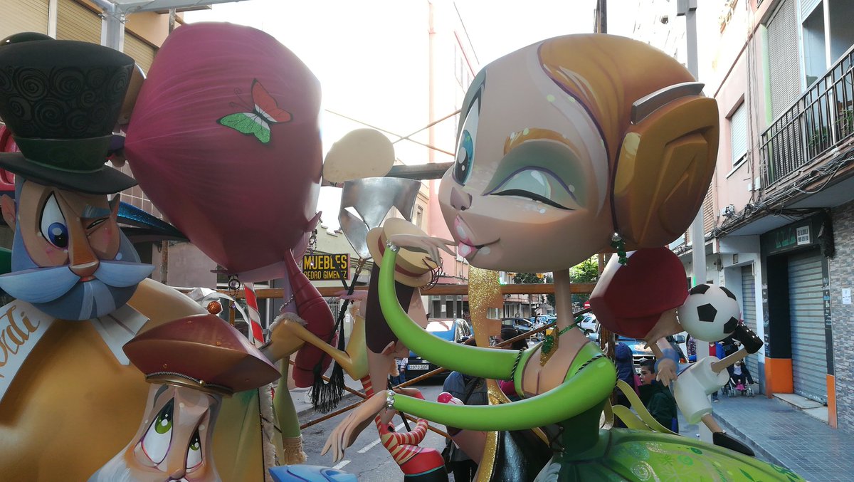 El nostre monument infantil, ja esta al carrer.