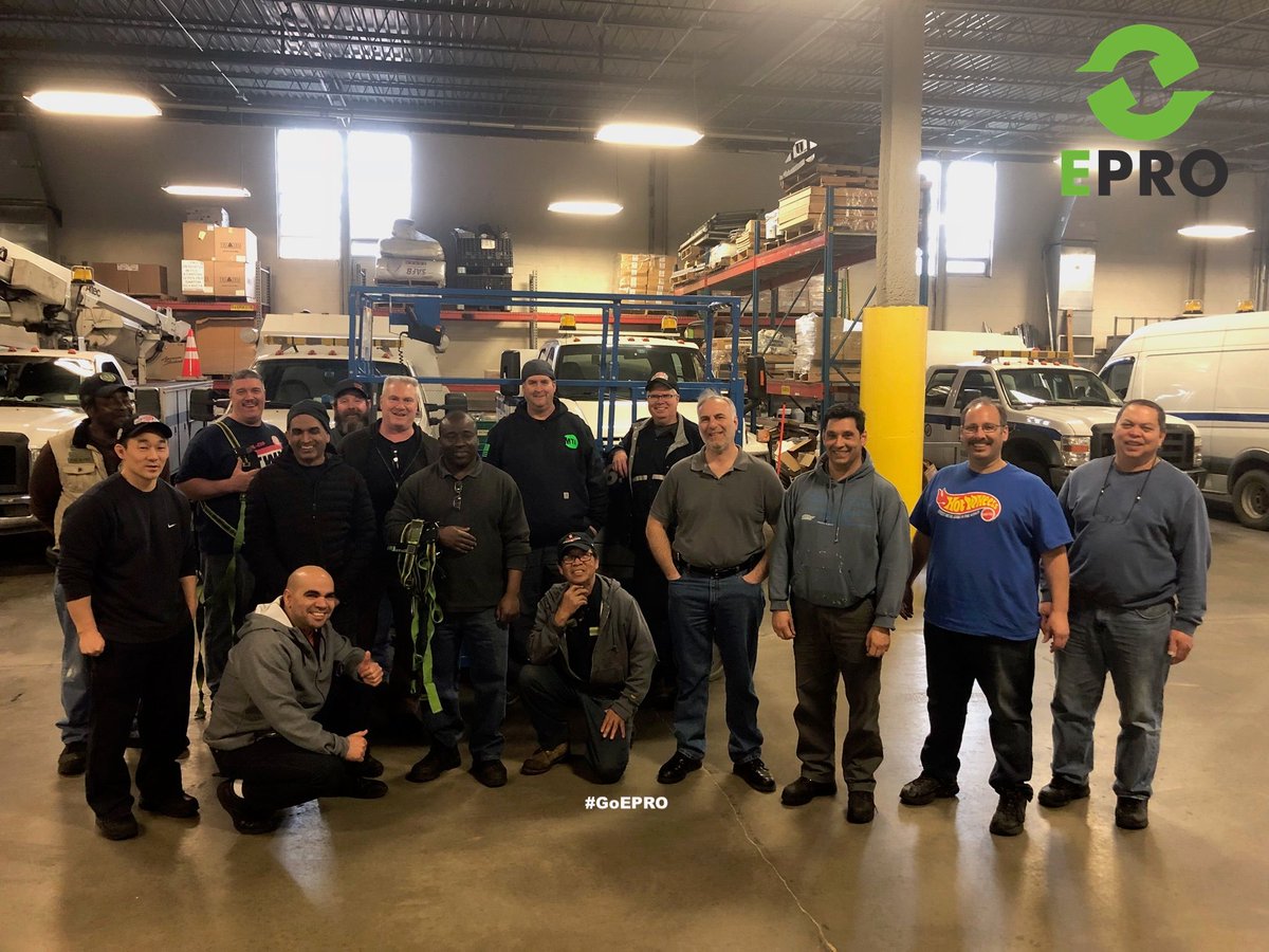 _GoEPRO's tweet photo. In #NYC for another #AWP #MEWP operator training class. This group was on point and did a fantastic job! If your team needs #safetytraining, #GoEPRO! #BetterTraining #SaferTomorrow https://t.co/c0X6C7eJEB