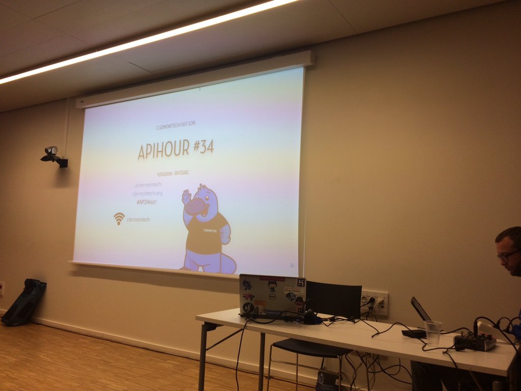 VaniaRDO's tweet image. C&apos;est l&apos;heure du 34eme #APIHour de @clermontech , accueilli au @lebivouac_  C&apos;est parti !