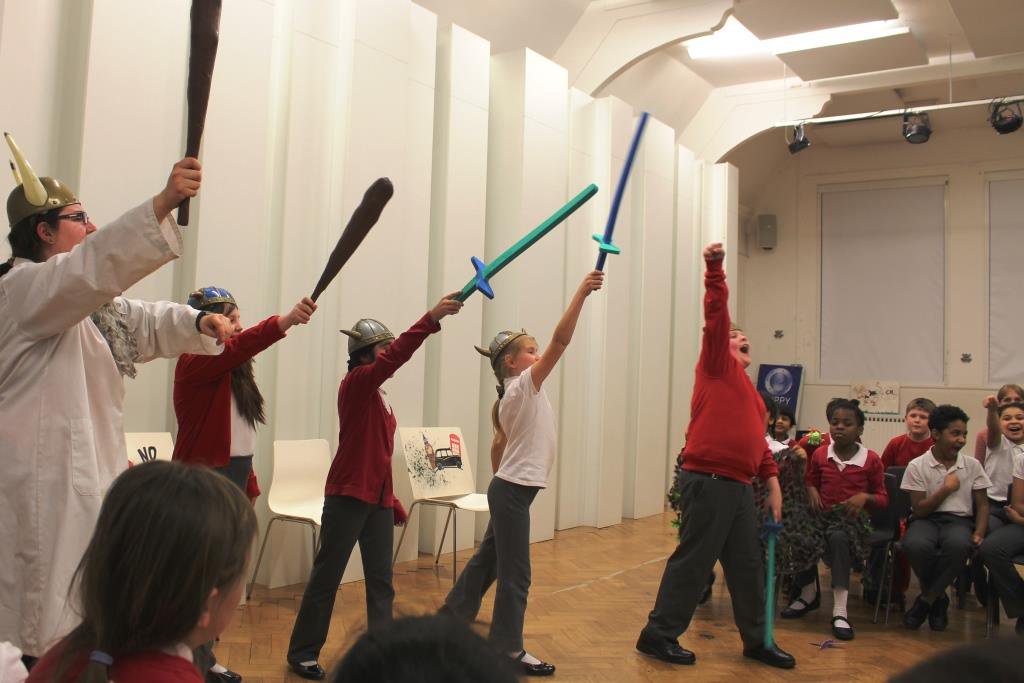 Woodcroft Y5 approached #science through the #Arts with a fantastic, action packed #theatre workshop #PollutionSolution from @BigWheelTheatre #STEAM @ScienceWeekUK @Artsmarkaward  bigwheel.org.uk
