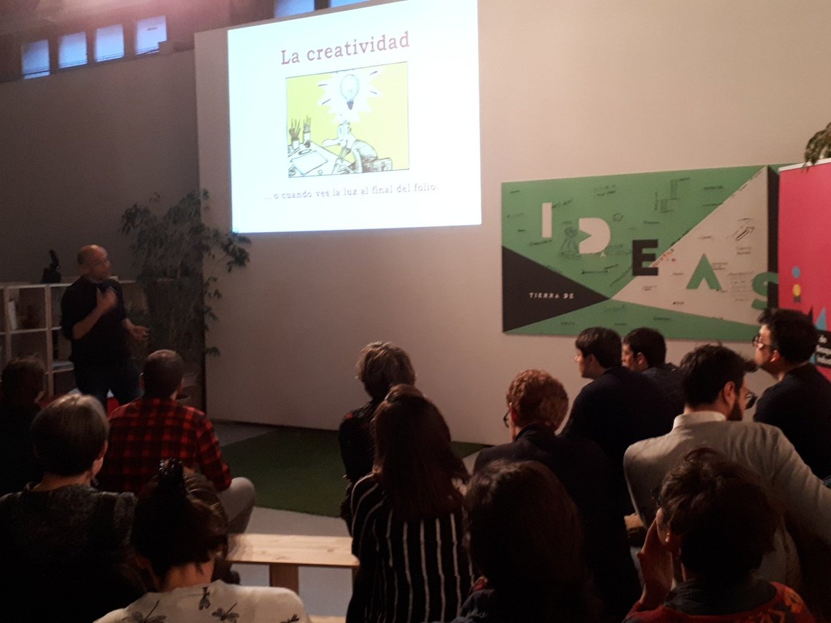 Disfrutando en <a href="/fablabcoworking/">FabLab Coworking Arize Lèze</a> del Begihandi de <a href="/eidedesign/">EIDE</a> inspirándonos de los trabajos y las referencias de otros grandes artistas. #diseño #ilustración #arte