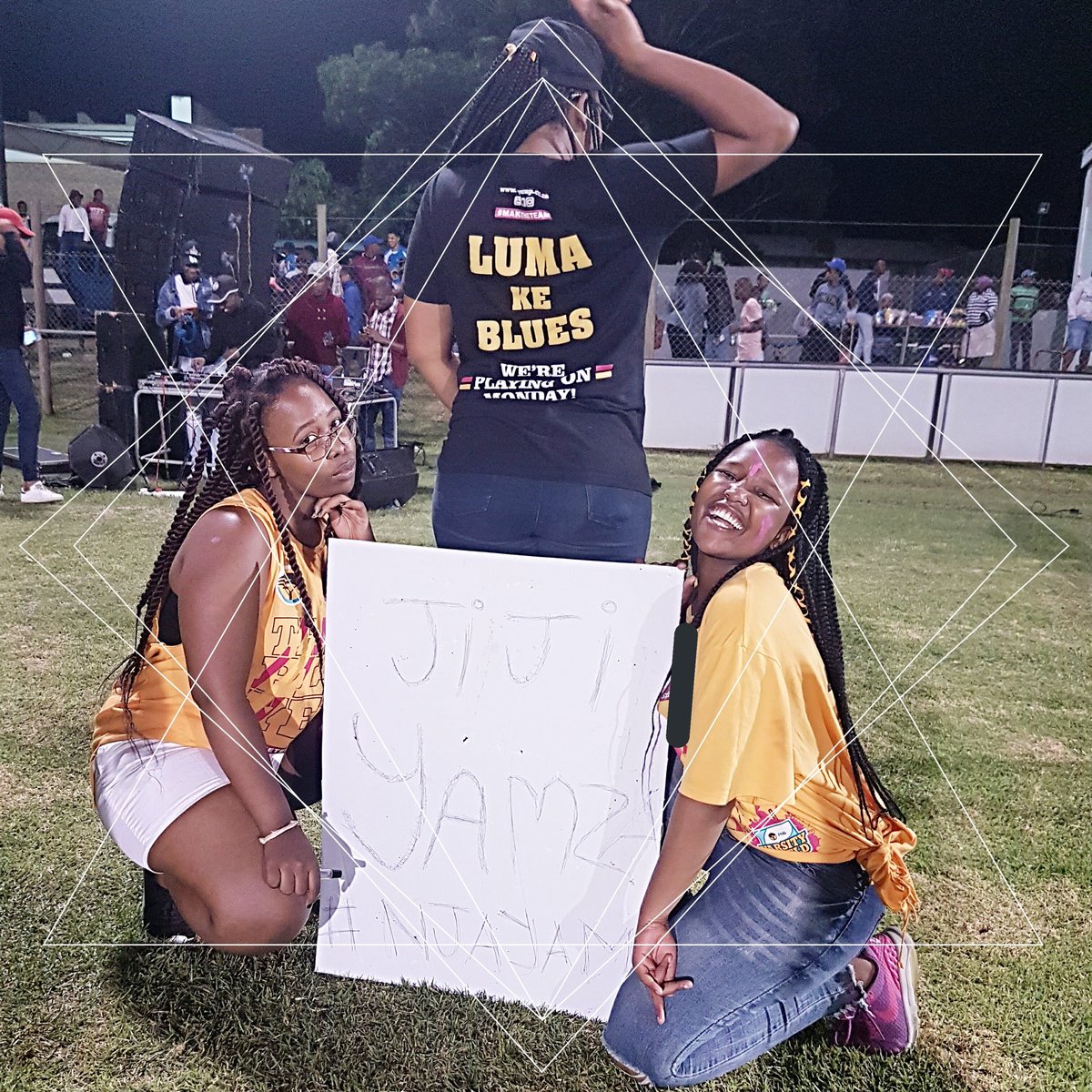 nik_bvnks's tweet photo. I am so proud of the UFHBlues. They are not backing down. We are supporting our rugby boys from home, in spirit we push them towardππππ
#FNBVarsityShield
#varsitysheild
#UFHBLUES
#LumaKeBlues
#MakeTheTeam
Sinithanda ukufa.
ππππ
@BeeNjolo
@Inam81334760 https://t.co/LmE5wtWs5s