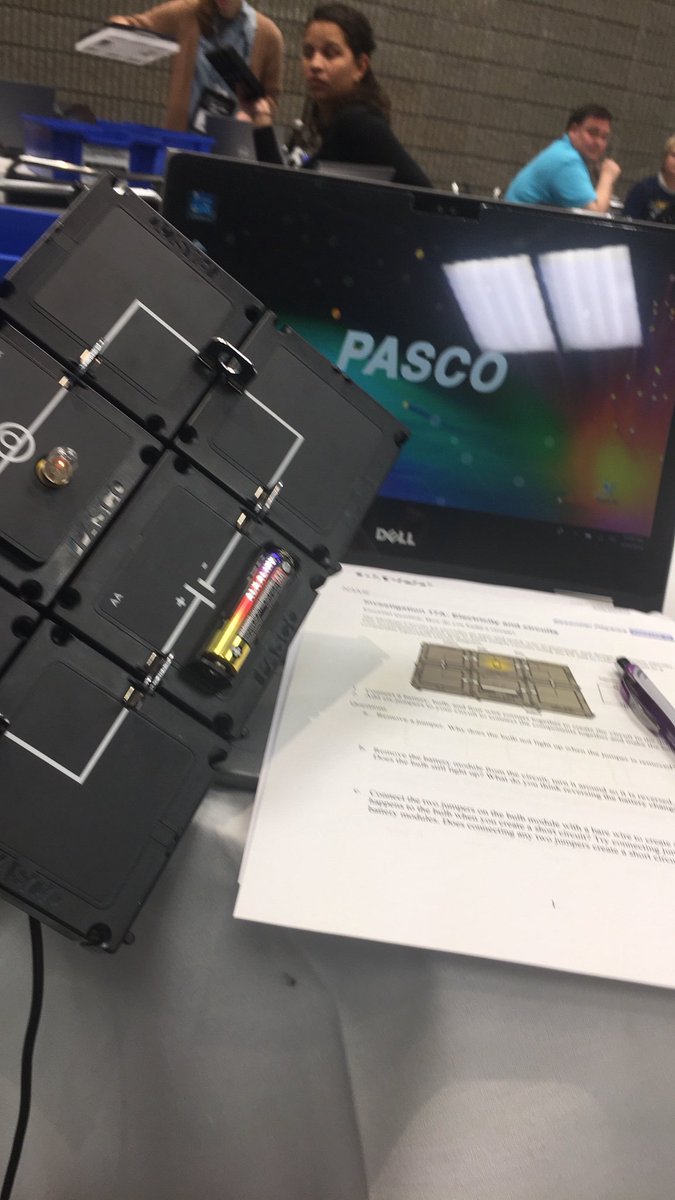 martinc9632's tweet photo. #NSTA2018 Learning Circuits with PASCO https://t.co/Muzqzok80D