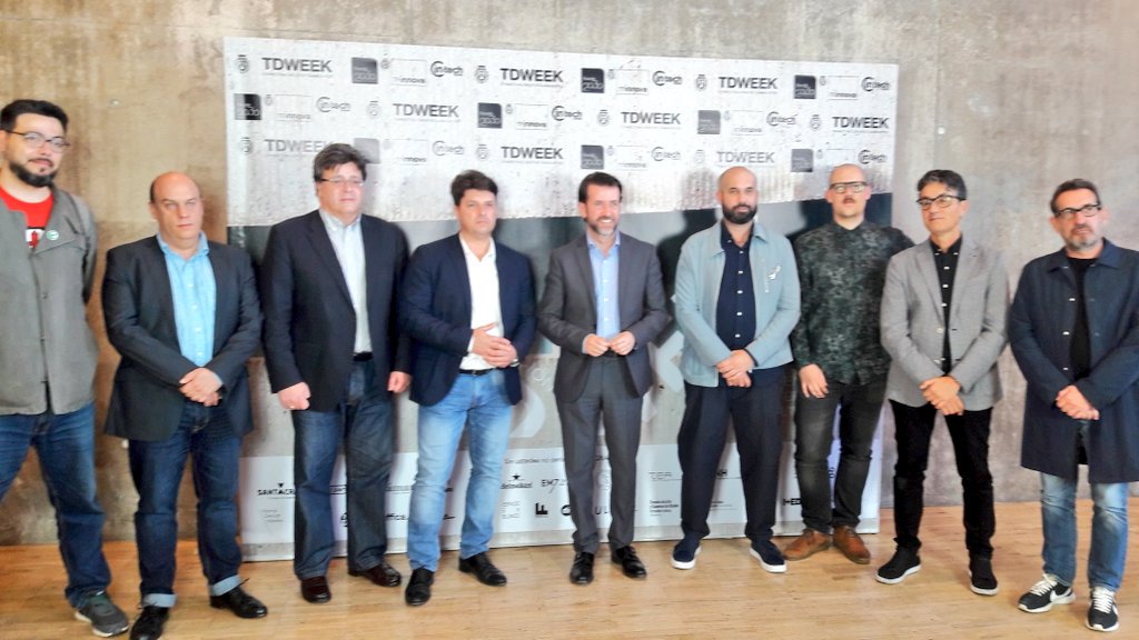 agmarichal's tweet photo. Acto de Inauguración de la Novena Edición de #TFDesignWeek 2018.
El objetivo de Tenerife Design Week es reforzar las capacidades locales de las disciplinas creativas, acercando tendencias emergentes y el acceso a nuevos mercados.
#Tenerife2030 https://t.co/Kx95ZIMTiQ
