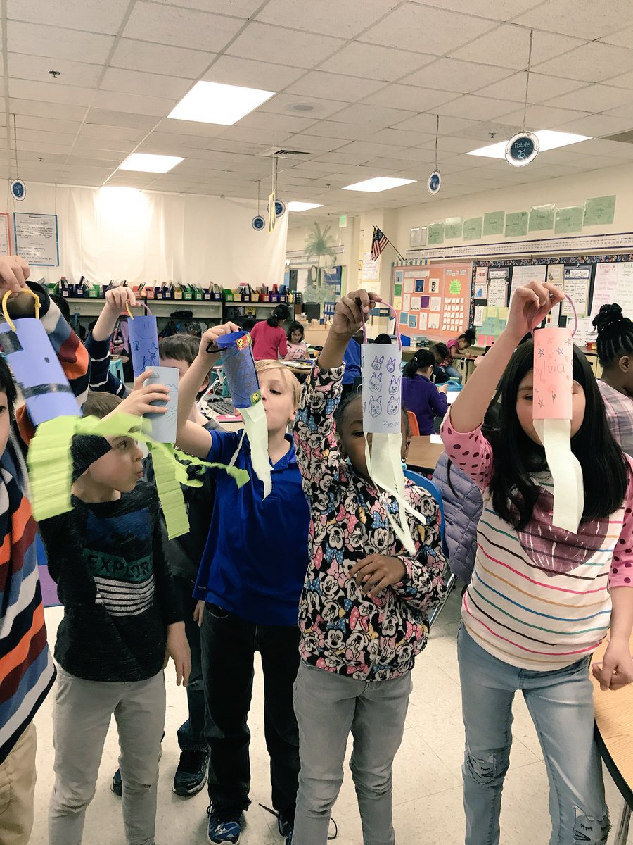 asadri24's tweet photo. We had the best STEAM day learning about sustainability and making windsocks &amp; solar bracelets! Thank you @OURSchoolsMD @HsSpots!! #21stCEG https://t.co/bwPO2rUjmj