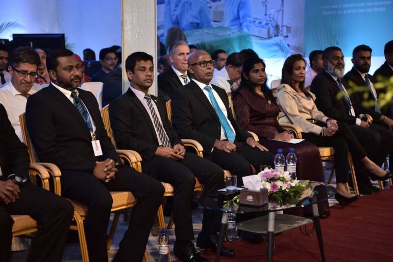 ali20waheed's tweet photo. Faaithuvi 31 aharu dhivehi rayyithunnah beysfaruvaage ogaatherikan dhevvumugai @ADKHospital muvazaffun kurevvi agu huri massaiykaiy thakakee thaureef haggu laamaseel massaiykaiythakeh. Ithuru kaamiyaabah edhen @ADKNashid https://t.co/regVp0Uy7S