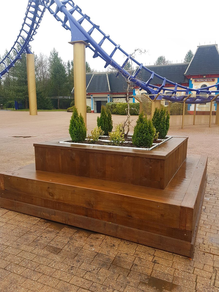 AltonTLC's tweet photo. We're just putting the finishing touches to the Theme Park entrance TLC project, ready for guests this weekend! https://t.co/YILmBzRUJm