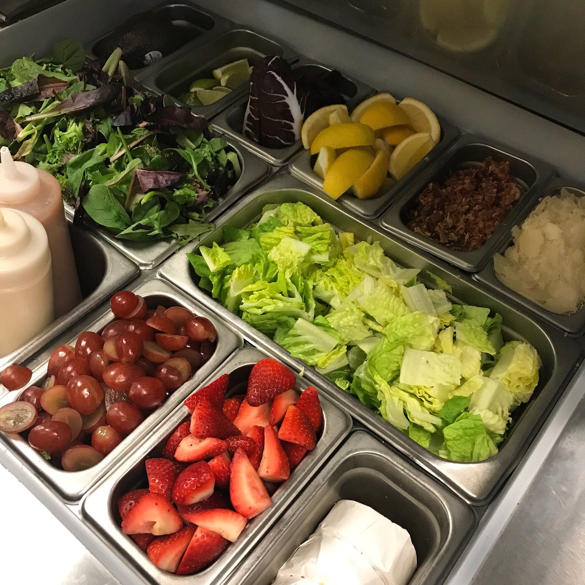 ChefJuliette's tweet photo. Always fresh every day! @BurlingtonGolf https://t.co/UvdOV5LX7f