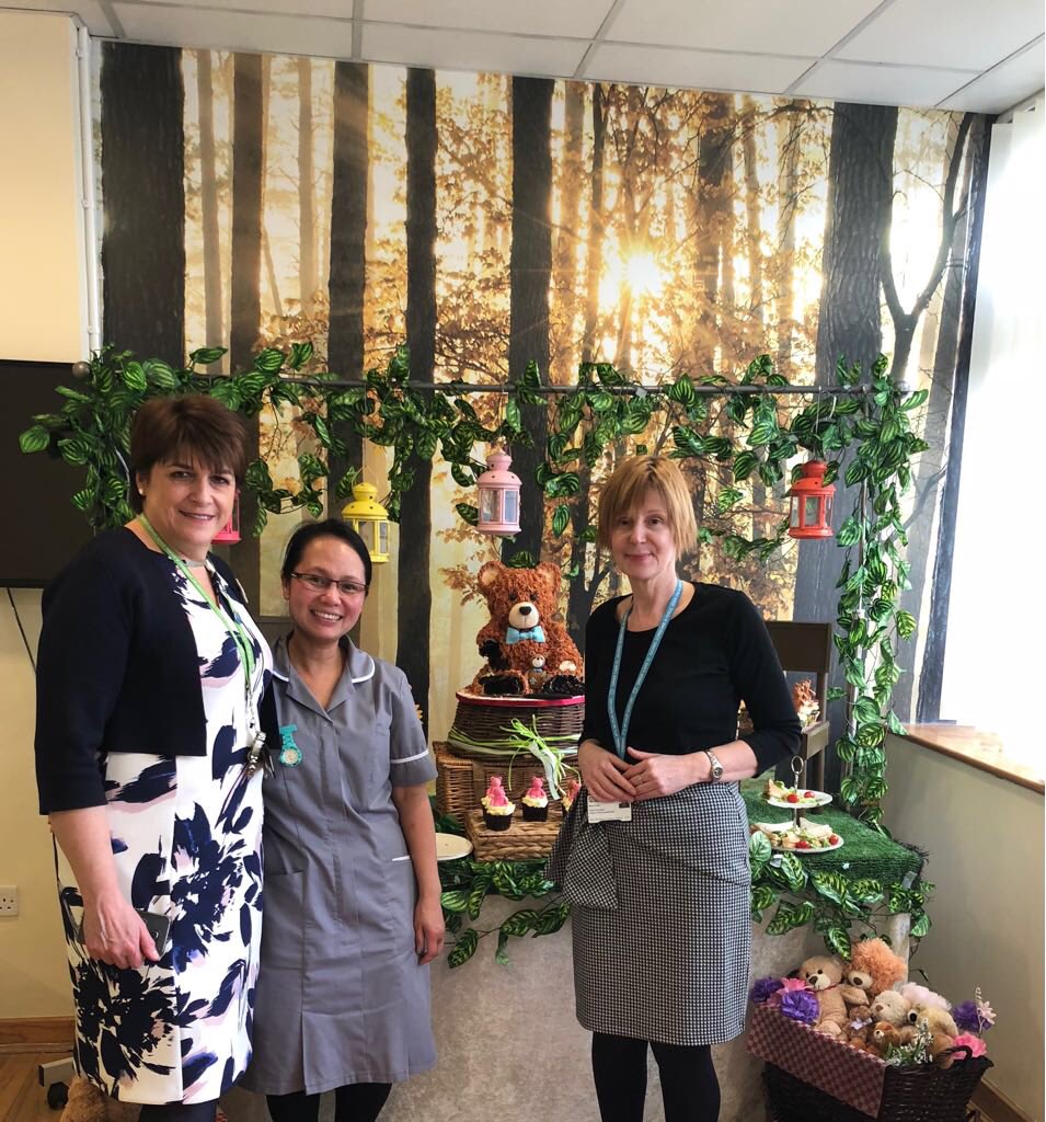 NM_PodiumOne's tweet photo. Congratulations Podium 1 team for winning the Cake Contest, well done team#nutrition and hydration # team effort # missed the event #with Deborah Wheeler Director of nursing and our new CEO. https://t.co/2G9WKVqgaE