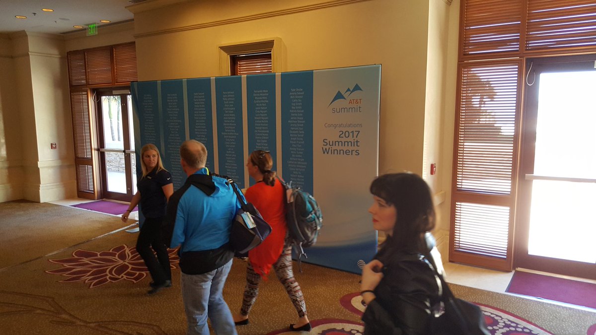 ATTTeamJoel's tweet photo. Day 1 for 2017 Summit! #DavSummit https://t.co/ajN4Blh2WV