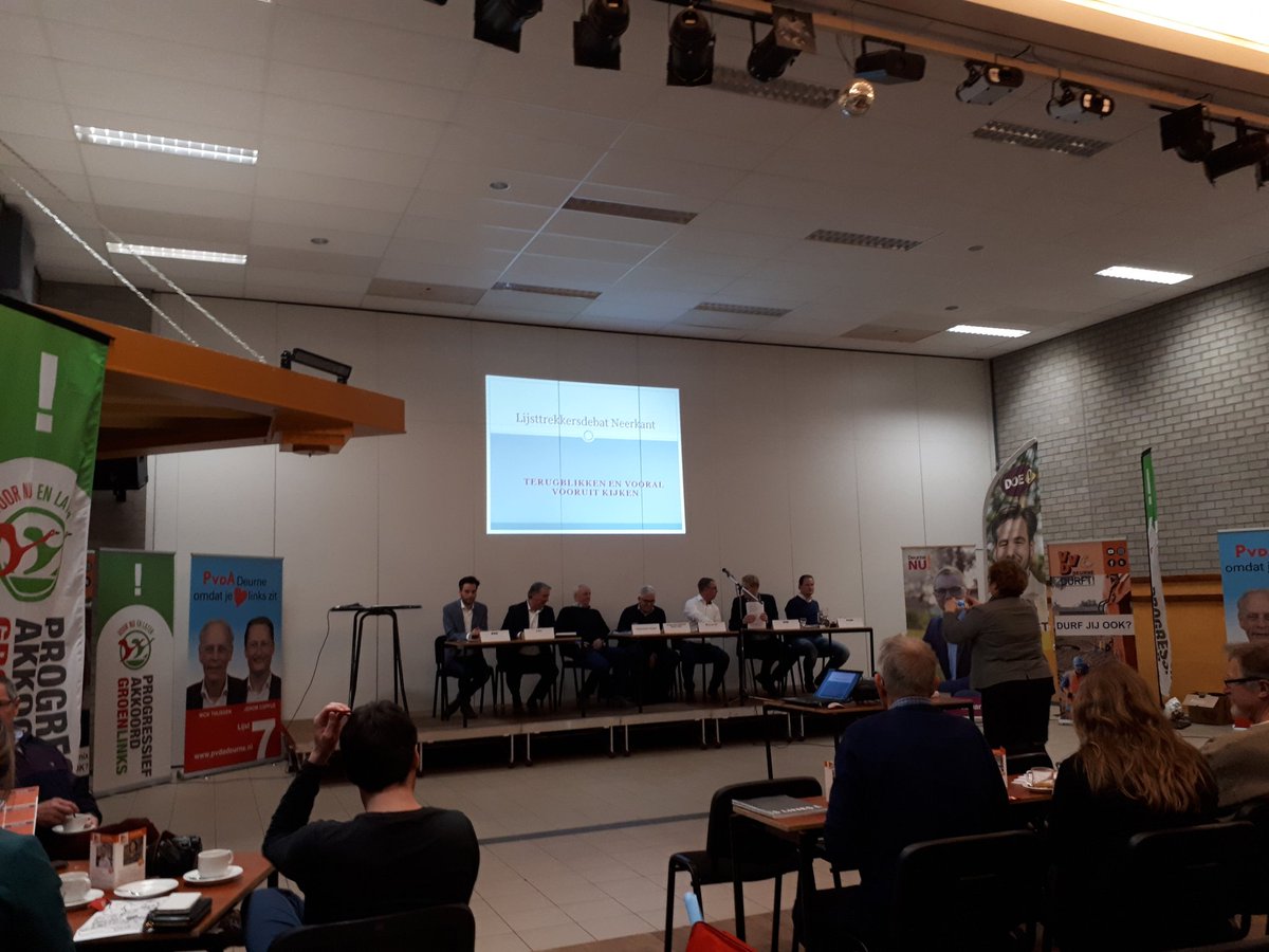 LindenvanderJos's tweet photo. Debat avond #neerkant https://t.co/WyP1XRmCiv