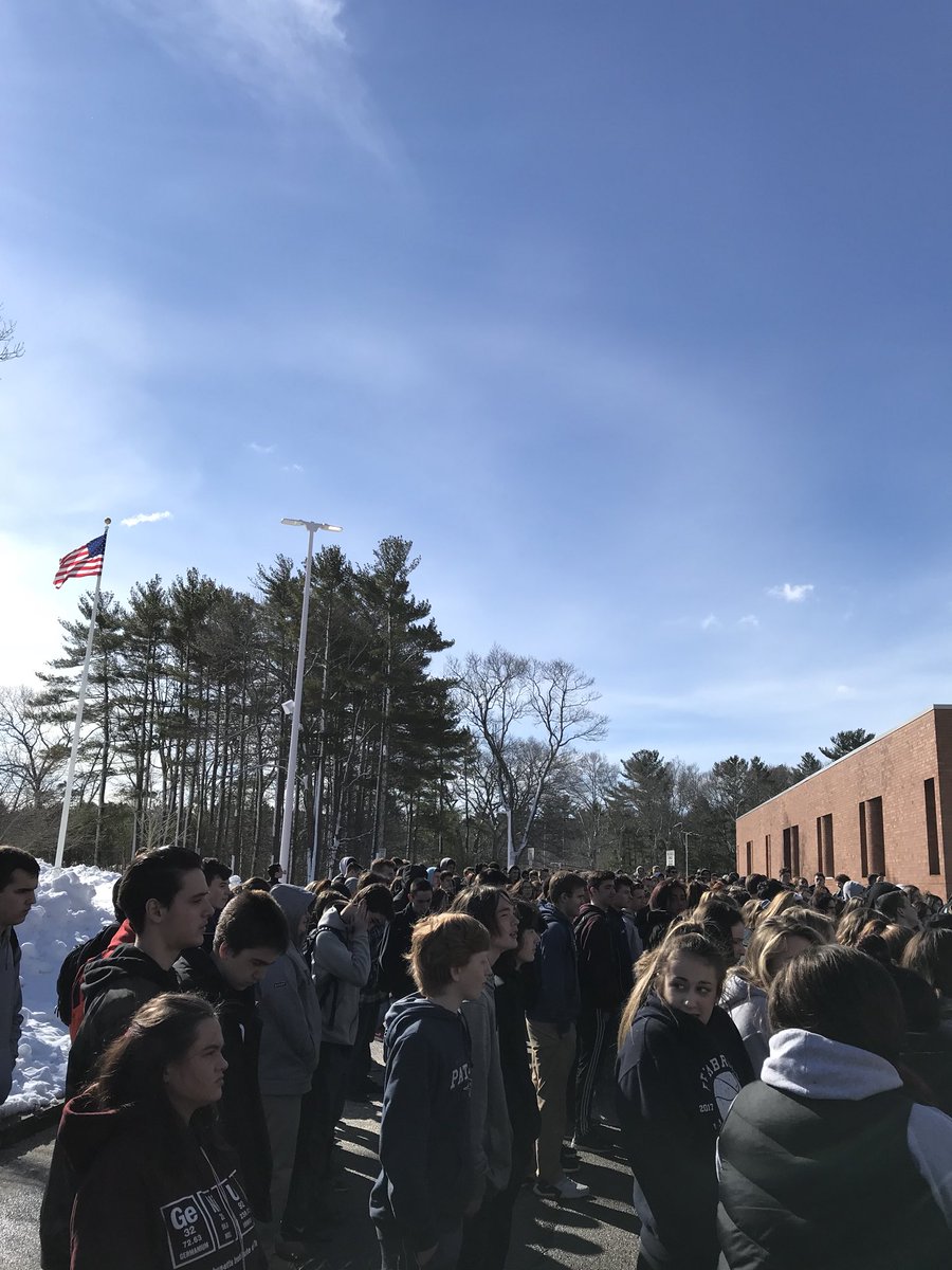 pembrokestuco18's tweet image. Huge thank you to everyone that participated in #NationalWalkoutDay and in remembering the 17 students from Stoneman Douglass HS, because of your support and the millions of other students who participated across the country, change is possible💙