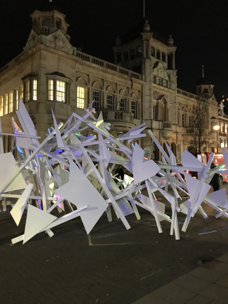 IainVarah's tweet photo. Ilford town centre comes alive https://t.co/WgpRijgL3R