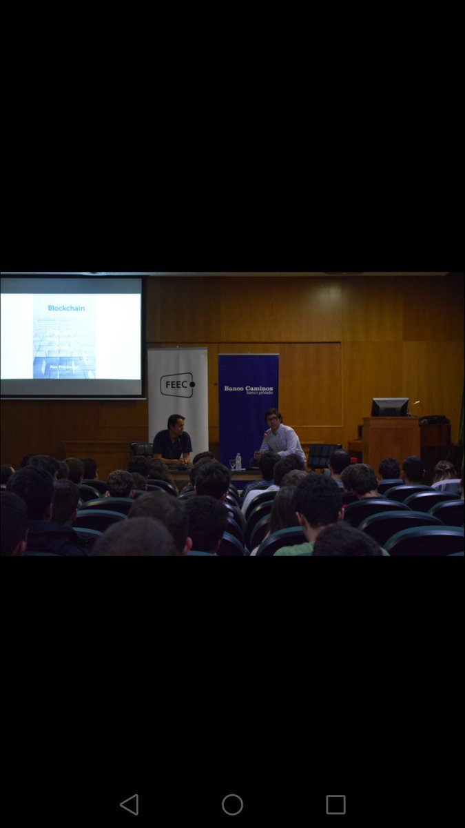 FEECaminos's tweet photo. Os dejamos unas fotos del evento del martes en el que @AlexPreukschat nos habló acerca de Blockchain, su estructura y sus aplicaciones. https://t.co/im0WzULFVA