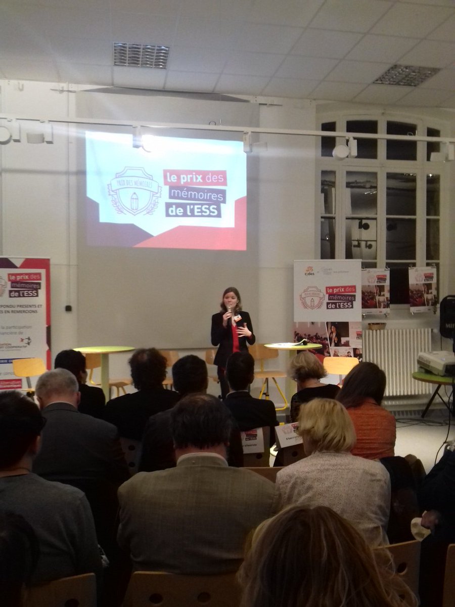 cjdesnat's tweet photo. Allez, on va bientôt remettre les prix pour les mémoires !! #PMESS17 https://t.co/n3htSrbYyy