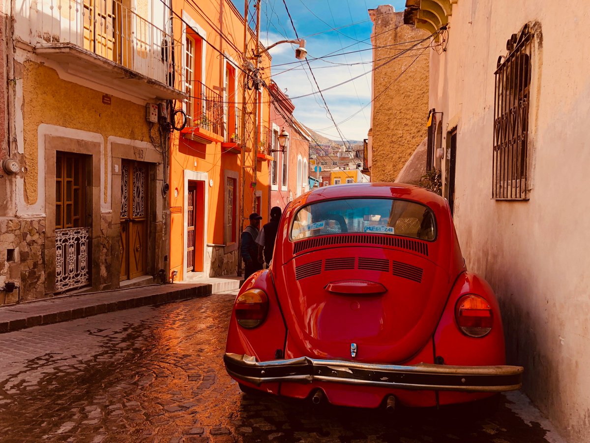 Volkswagen's across the globe! Photo taken by our very own Johnny Zhao in Guanajuato, Mexico City centre.
#alwaysvolkswagens, #Lovethecolors #SummerIsComing
