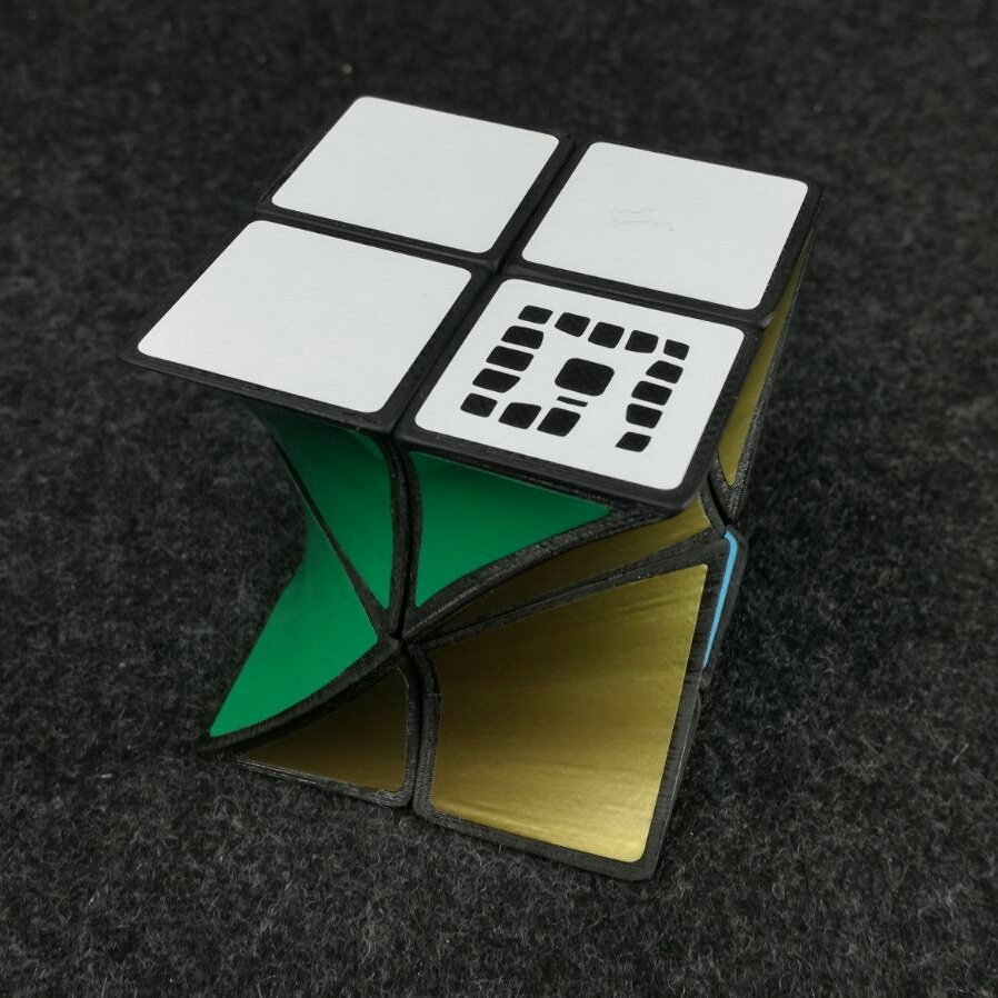 ArteKubo's tweet photo. Mini 2x2 twist. Hecho con extensiones 3d por @GadiRubik.
Una preciosidad https://t.co/SogDm6gYXY