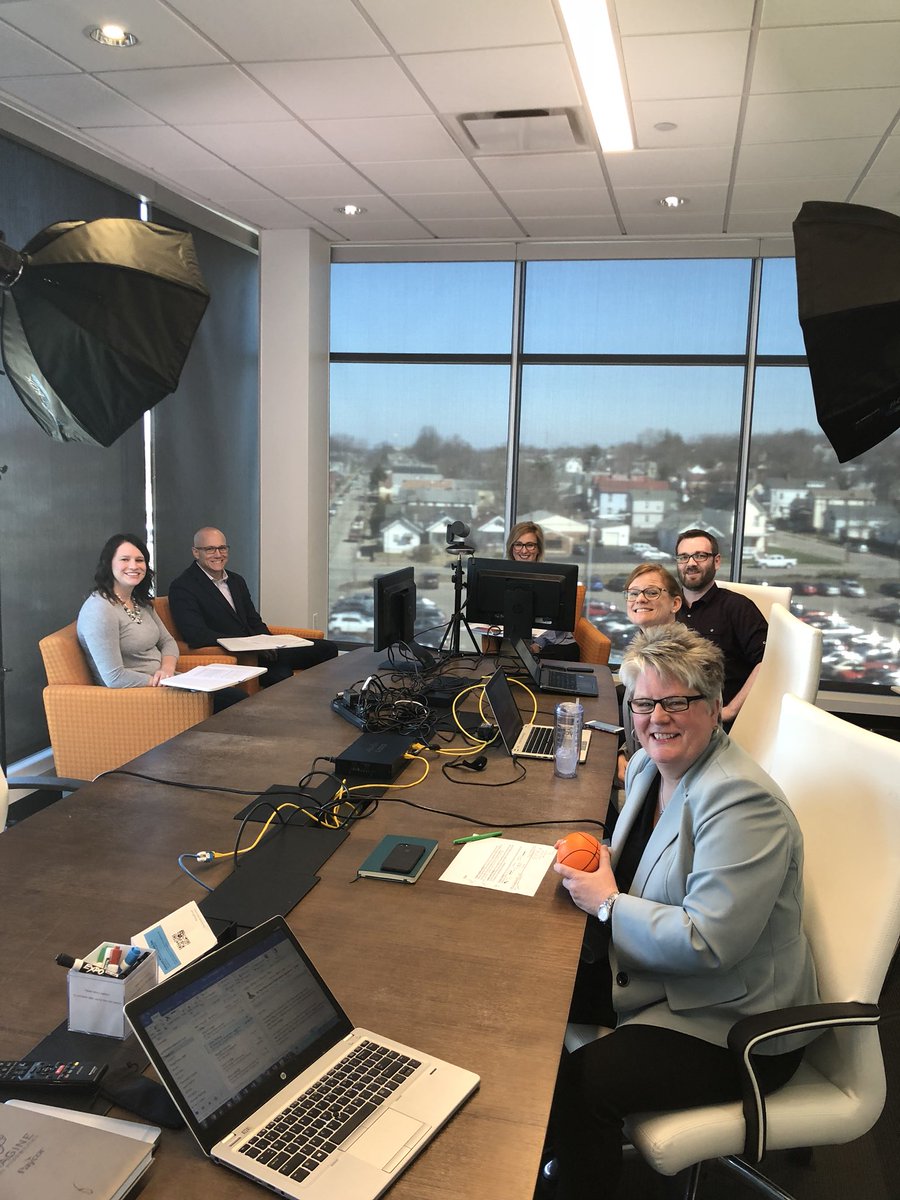 staceybrowning's tweet photo. @PaycorInc creates a studio every month to create an all-company communication webcast. Great team puts together the #paycorpulse! https://t.co/45nTiVmJso