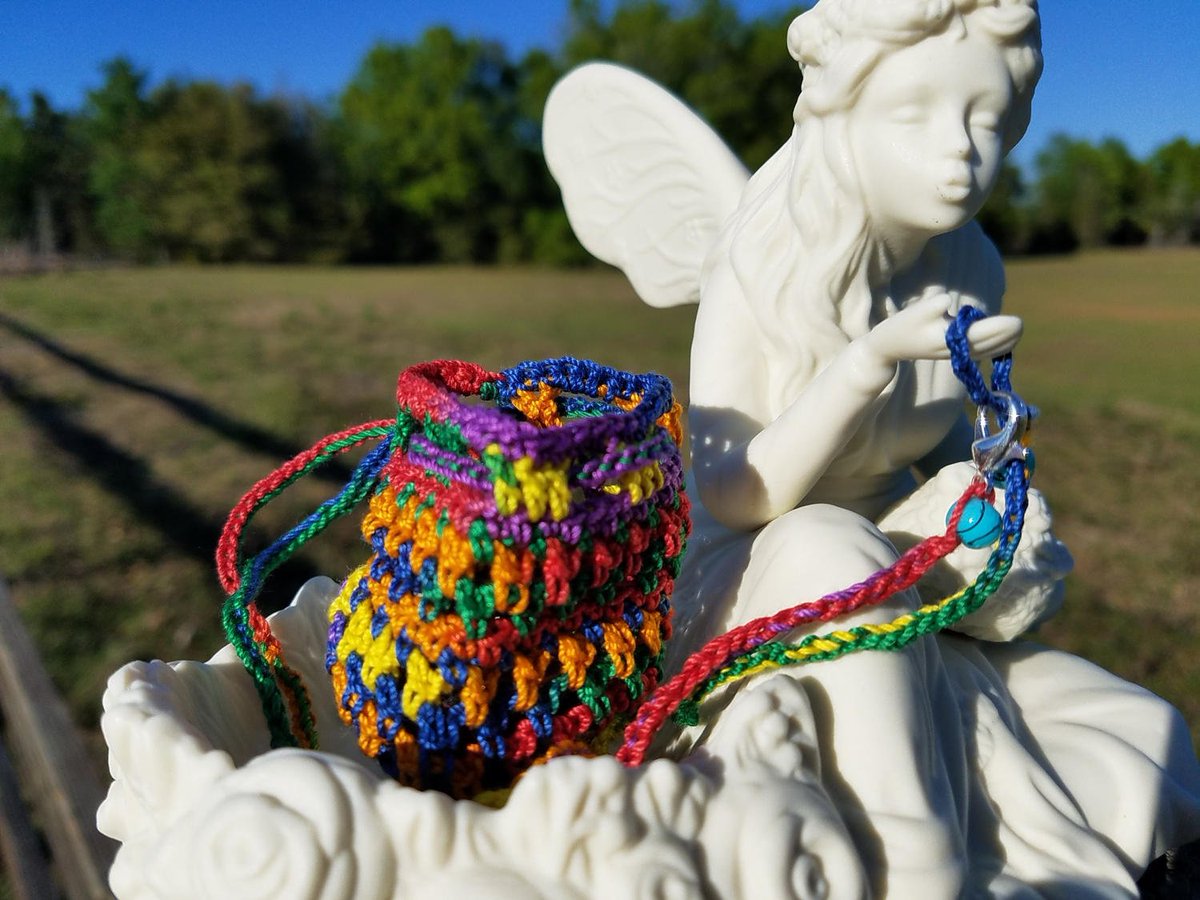 CrochetShay's tweet photo. Shop's OPEN! Thanks for the kind words! ★★★★★ "Absolutely beautiful and Amazing craftsmanship. I love this little pouch. It's perfect for my Stones! Thank you for creating it for me. I just love it!" Jenna https://t.co/4l9t6K57QS #etsy  #crochet #specialtychains #amulet https://t.co/dsP0OgjcPf