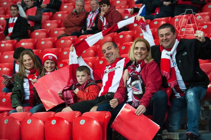 40.586 supporters at San Mamés. Thank you! #athlive #UEL #101baietz