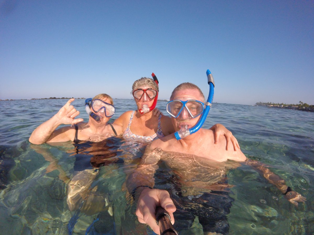 dave2wave's tweet image. First snorkel in Hawaii!