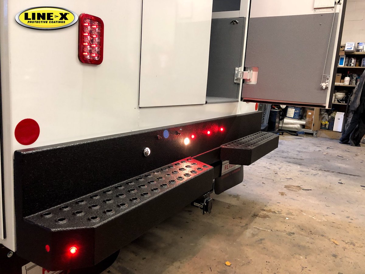 Line_X_Reading's tweet photo. Take a look at this GMC enclosed service body we applied two tones of Line-X to! Yeah, that’s right..two tones. Grey, and Black. #linexprotectivecoatings #linexprotects #linex #servicebodytrucks #worktrucks #levans #gmc #readingpa #lancasterpa #philadelphia #twotonea #anotherone https://t.co/9Y9w31IiHH