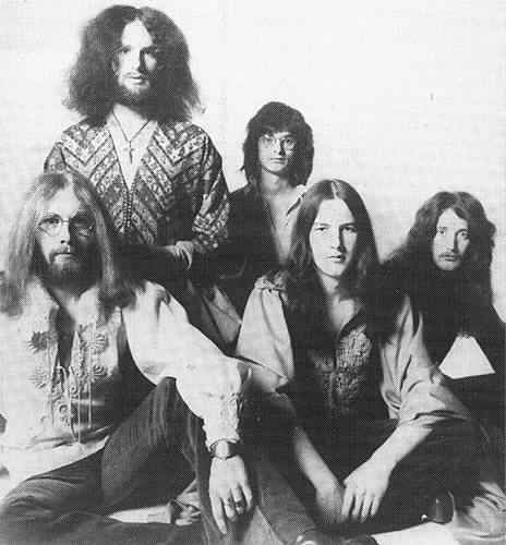 stu73's tweet photo. At @ClaygateMusic festival to see the amazing #Gryphon live! #proglegends https://t.co/rge6e2IJUr