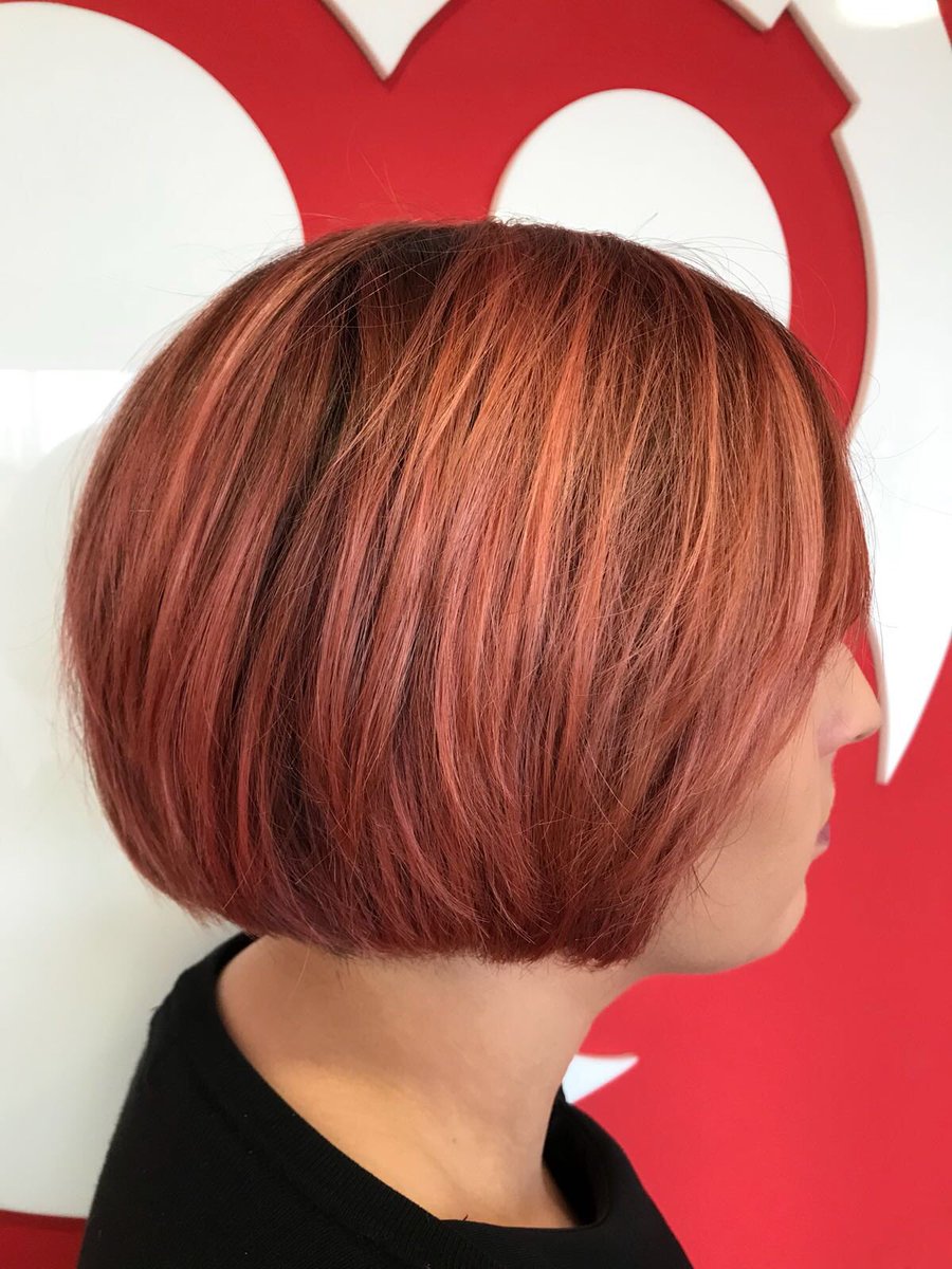 TheHairGallery_'s tweet image. We are just loving the choice of #wella colours - Jems went for Nu-dist pink what do you think, fancy it? #colorfreshcreate #stylistdoitbetter #Gainsborough