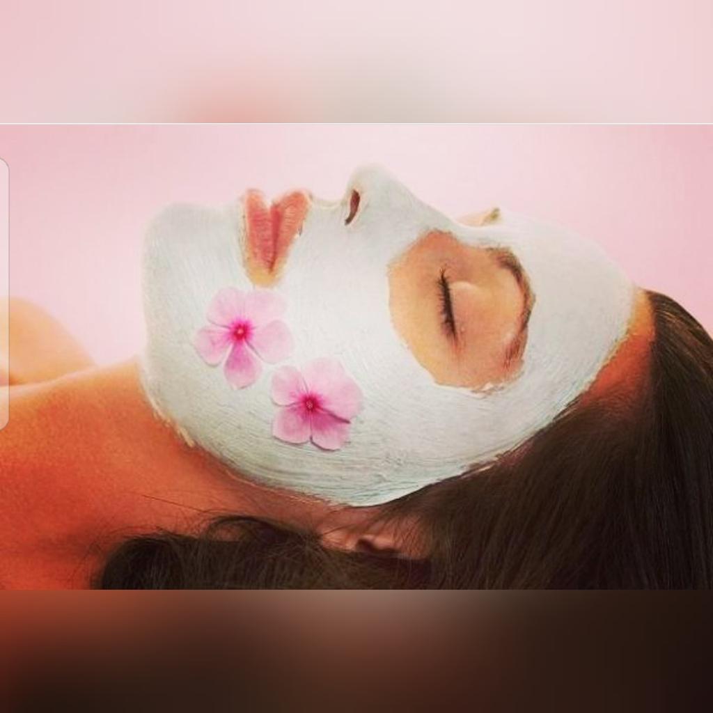 BlushingNotes's tweet image. The dry winter weather can be very harsh on your skin leaving your skin dehydrated and makes your makeup application look dull.Hydrate your skin with your favorite hydrating mask and then use @tealnbronze organic skincare to keep your skin looking  healthy and glowing...💆♥💄