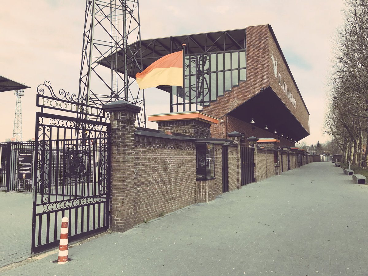 TomvanRooijen26's tweet image. Vandaag op pad geweest voor mijn afstudeeronderzoek bij VVV-Venlo. Gesprekken gehad bij Go Ahead Eagles en Heracles Almelo. Waardevolle input gekregen! #VVV #afstuderen