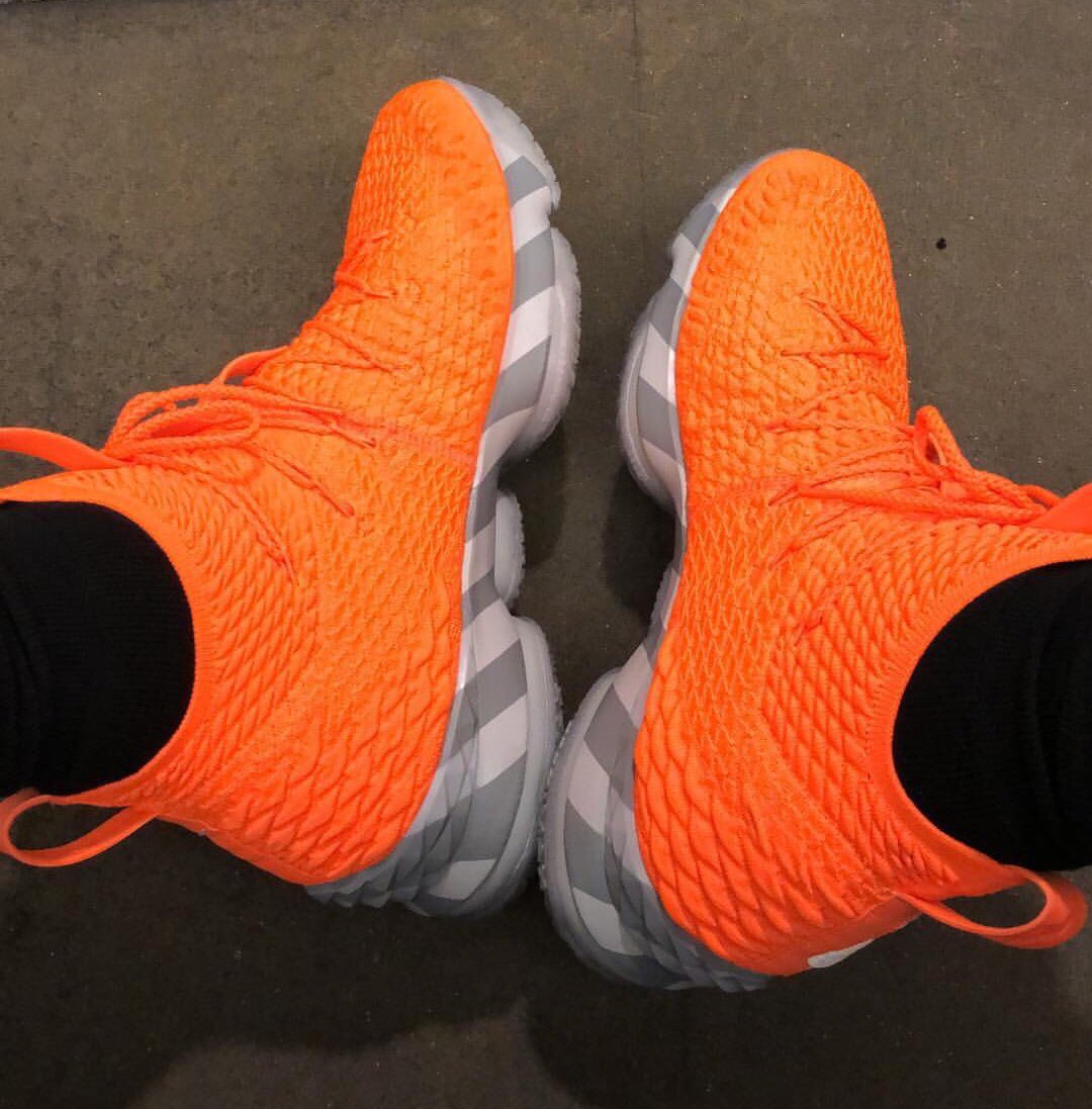 lebron xv orange box