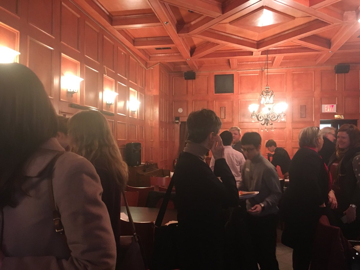 LuLuxu2022's tweet photo. What a great discussion about arts,#Halifax, and higher education. Ppl actually care and want this city to grow. @MikeSavageHFX thanks for the great keynote. I’m really glad I came to this city. https://t.co/3u5FlauZvd