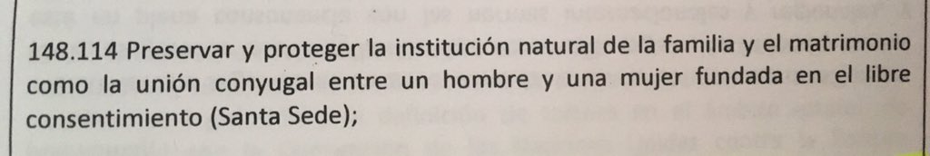 jeremy_renaux's tweet photo. Repito: ¿Podría abstenerse la Santa Sede de participar en el nuevo ciclo de Examen Periódico Universal? Aquí el ejemplo de recomendación que formuló a México en el 2013. 😡 #FamiliasDiversas #UPR2018 #EPU2018 @Pontifex_es #FelizJueves https://t.co/xNZ7sdHnhJ