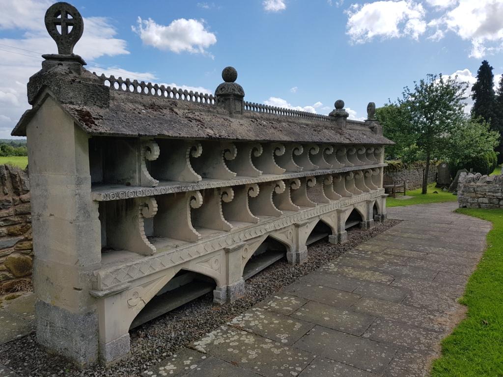 In England the most famous bee house is stone mason Paul Tuffle's 1850s Cotswold stone shelter which was moved to Hartpury from its original home in Nailsworth in the 1960. Probably the only one of its kind in the world, in a gothic-revival style. Proper architecture!