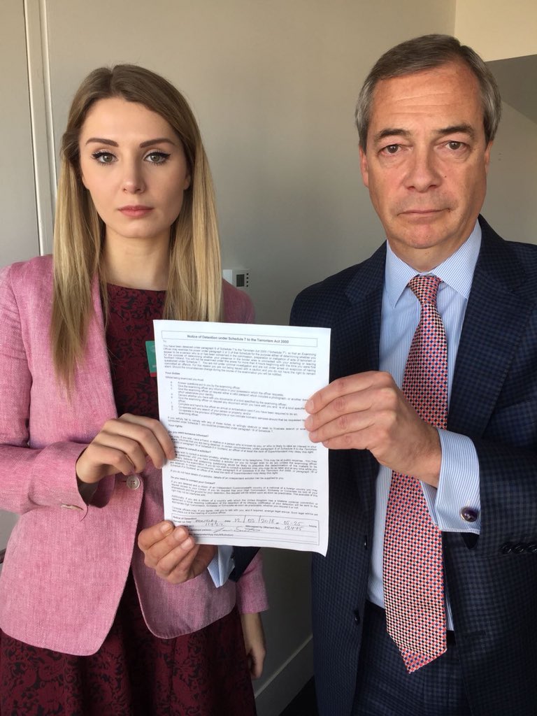 mrmuskisacunt's tweet photo. Want to feel old? This is The Ting Tings now. https://t.co/ZiNyk9y0hF