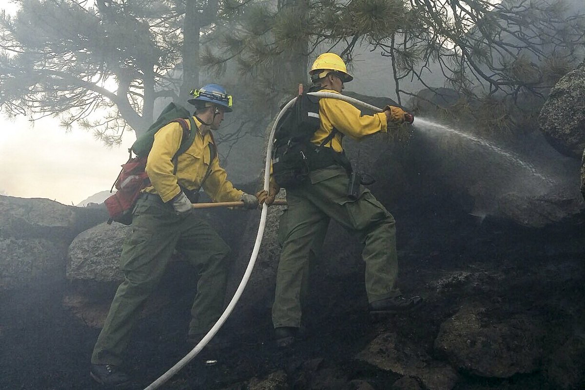 boulderosmp's tweet photo. Thank you to all of the firefighters who fought the #gregoryfire. All OSMP trails in the burn area are now open. OSMP Rangers will be patrolling the area over the next several days. https://t.co/laQuK5CsJJ
