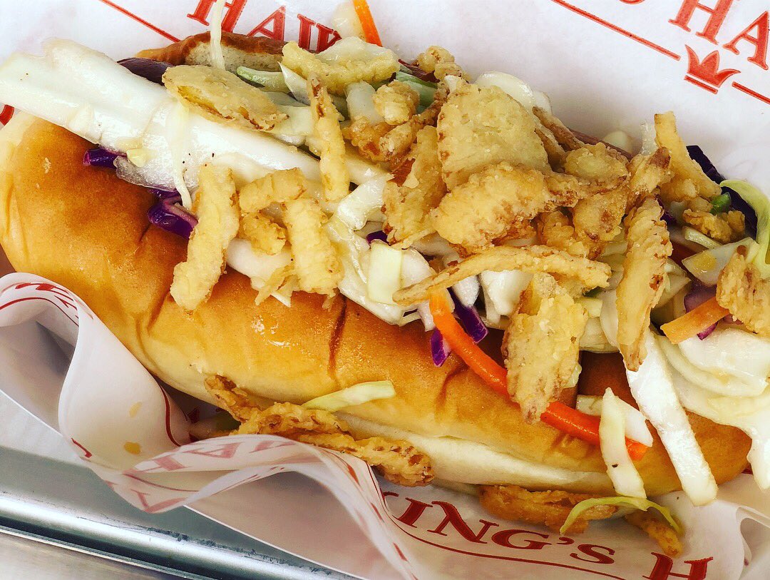 SnappySnacks's tweet image. Mahalo from Austin, Texas!  @kingshawaiian is spreading lots of love and aloha spirit in #ATX 🌺 all weekend at Rachael Ray's Feedback House! If you have a VIP Wristband make sure to stop by! You don't want to miss out! @kingshawaiian

#rrfeedbackhouse #kingshawaiian