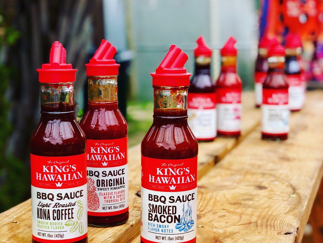 SnappySnacks's tweet image. Mahalo from Austin, Texas!  @kingshawaiian is spreading lots of love and aloha spirit in #ATX 🌺 all weekend at Rachael Ray's Feedback House! If you have a VIP Wristband make sure to stop by! You don't want to miss out! @kingshawaiian

#rrfeedbackhouse #kingshawaiian