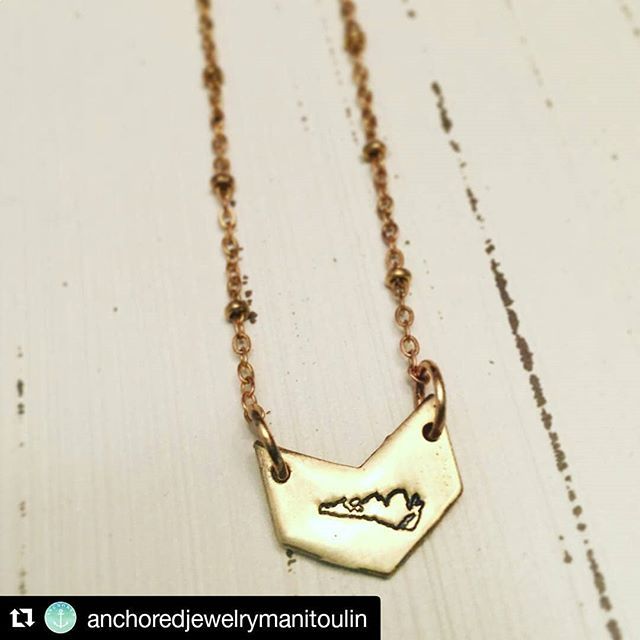Manitoulin Island, land of my birth, keeper of strong roots. I am a sixth generation 'Haweater', and these simple elegant pieces speak to me.
#Repost ↪️@anchoredjewelrymanitoulin↩️ (@get_repost)
・・・
The brass mini chevron necklace comes in a variety of styles but the Isl…