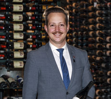 Luc Trottier, Wine Director at the Bearfoot Bistro, shares his expert wine knowledge, favourite food and wine pairings and much more!

Check out this week's feature below:

whistlertastingtours.com/whistlerdining…