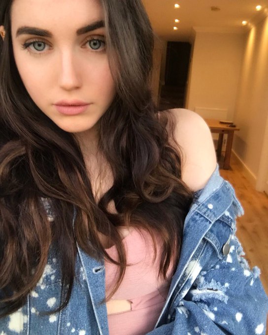 Emma Hyer’s pics and videos